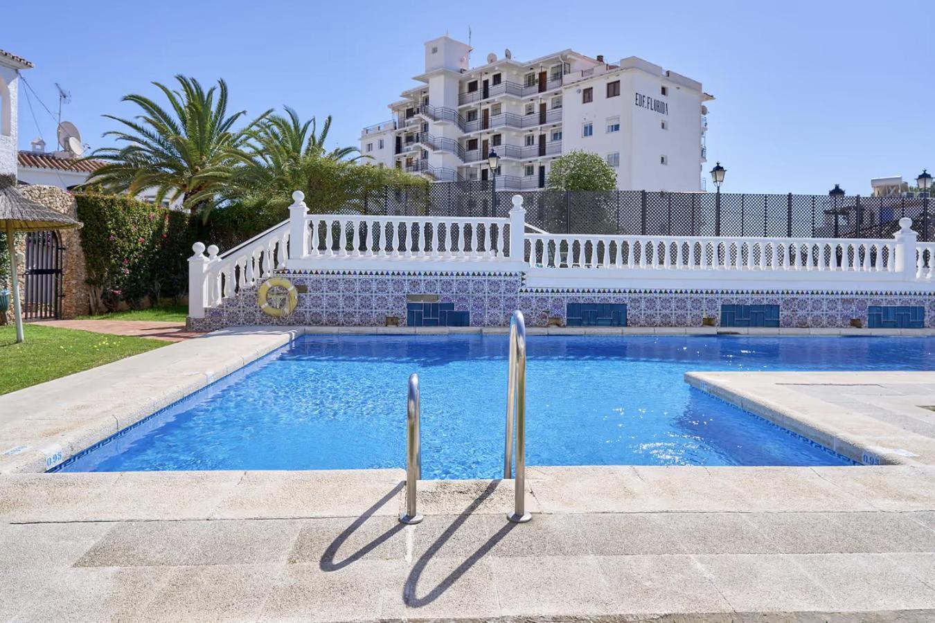 Casa Lena Town House With Pool Villa Nerja Ngoại thất bức ảnh
